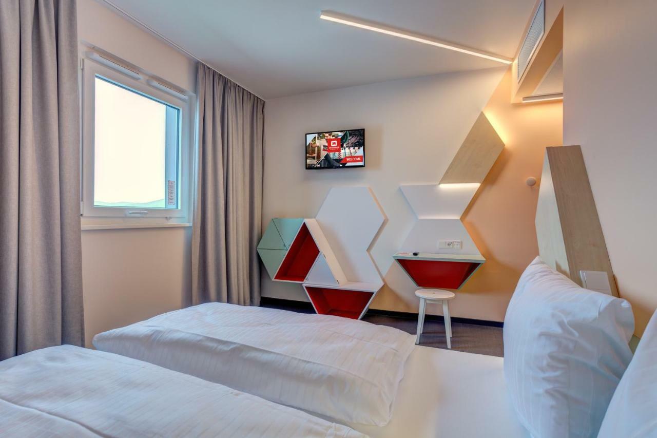 Meininger Hotel Heidelberg Hauptbahnhof 외부 사진